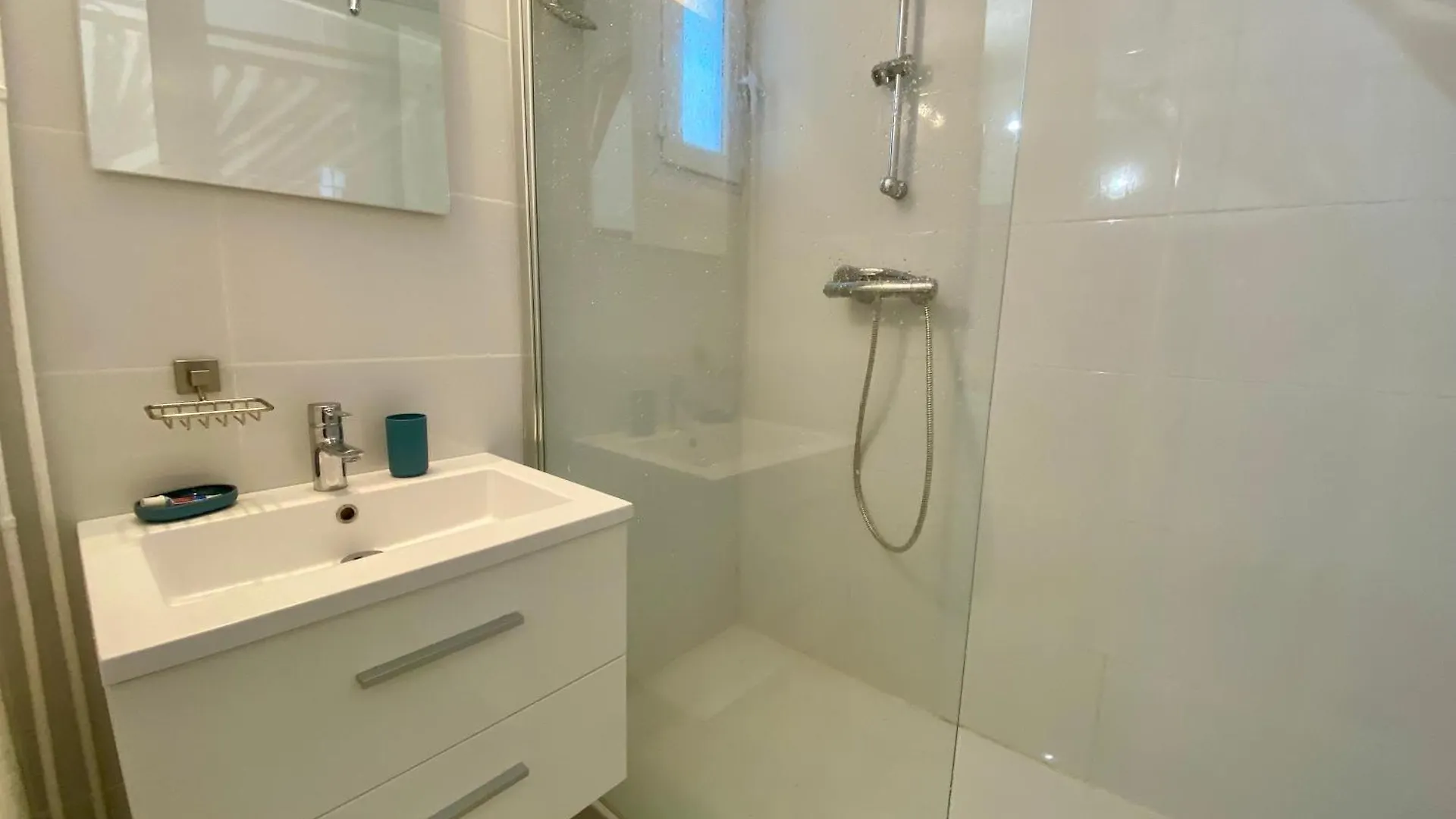 Lägenhet Appartement En Face Des Plages Cap D Ail Cap-d'Ail Frankrike